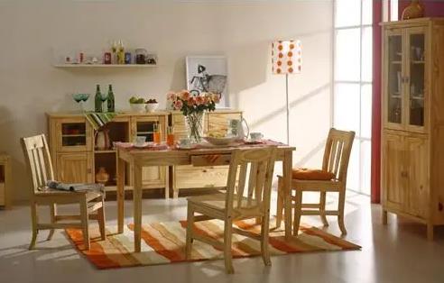 松木家具怎么樣，松木家具的優(yōu)缺點(diǎn)有哪些？