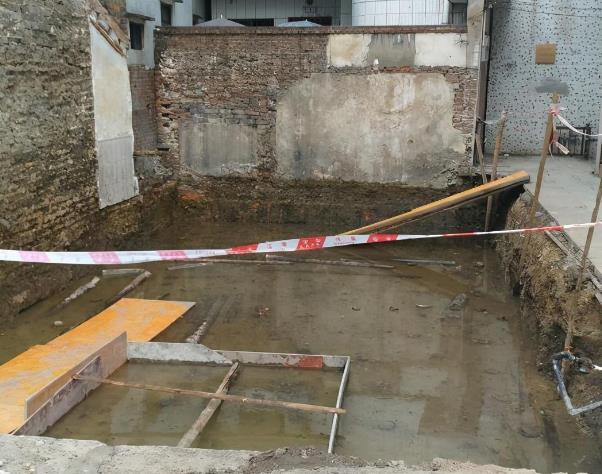 松木樁+筏板基礎(chǔ)才是基礎(chǔ)中的“戰(zhàn)斗機(jī)”，沒見過的朋友開開眼界