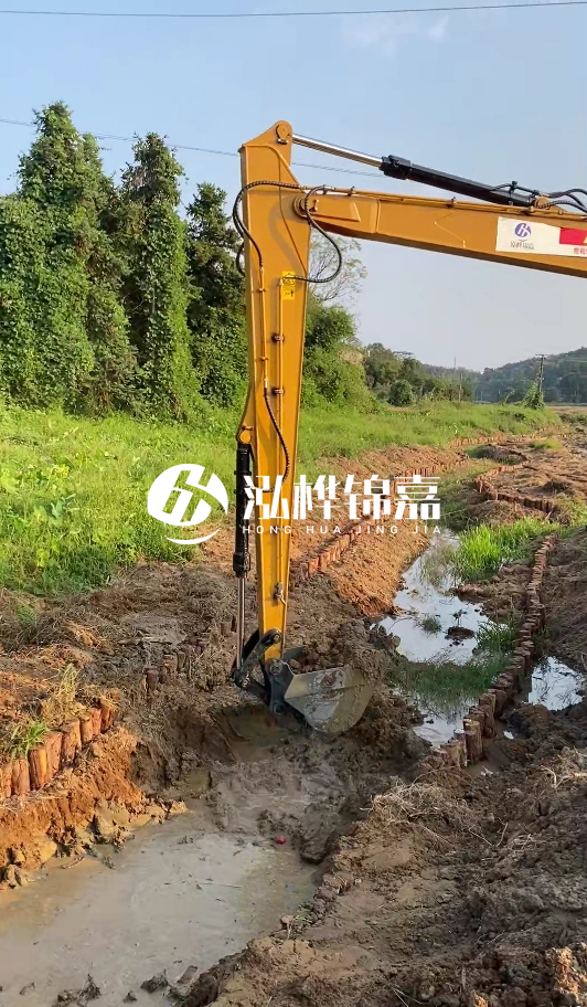 淄博河道清淤專業(yè)施工-打完木樁后清淤如何防止木樁損壞？