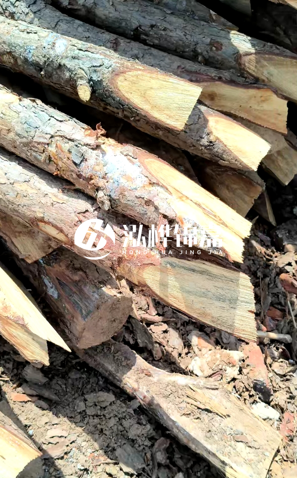 黃岡挖機打木樁專業(yè)施工-護坡木樁多少錢一根？