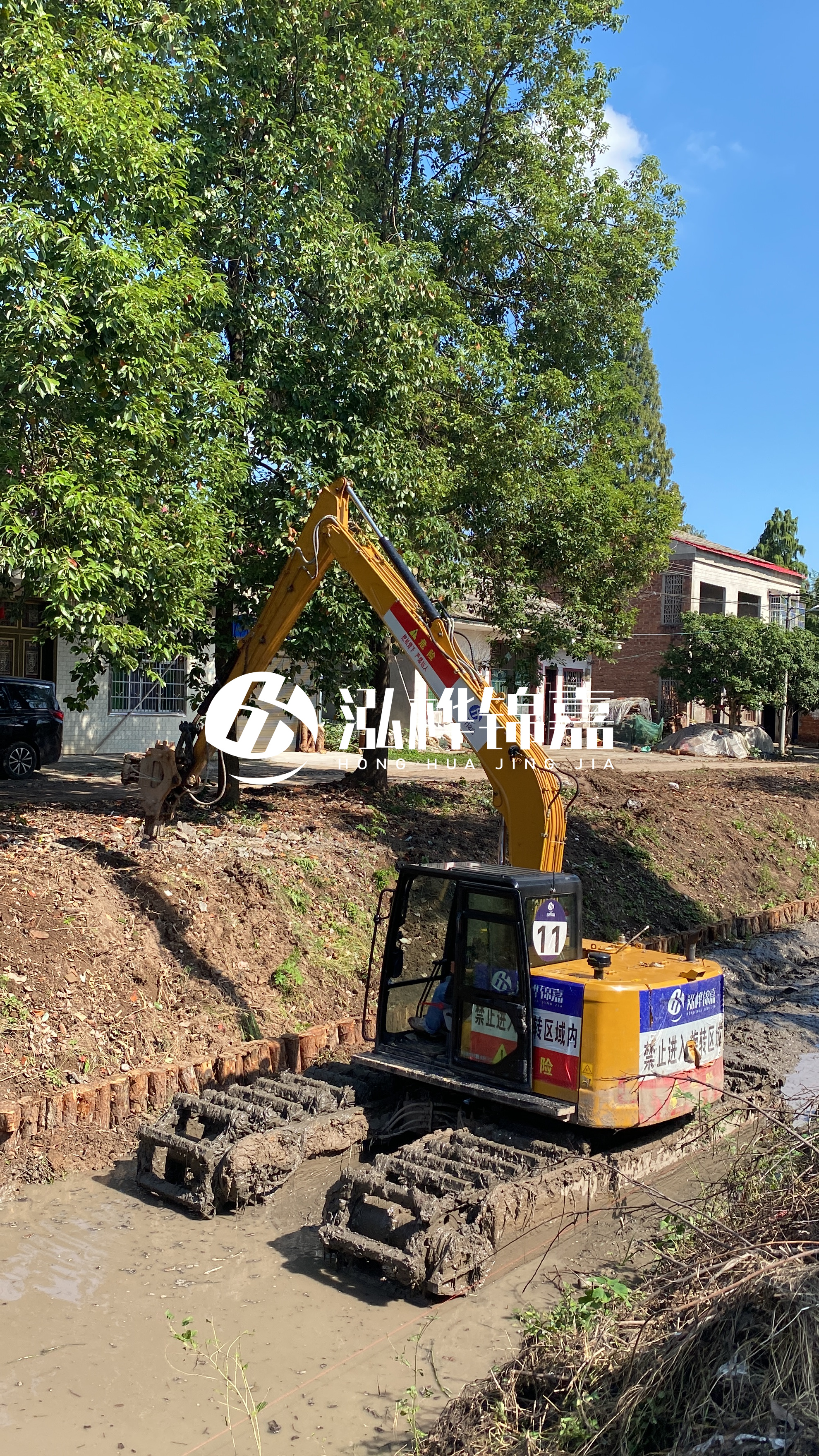 挖機壓松木樁可行嗎？真相在這里？