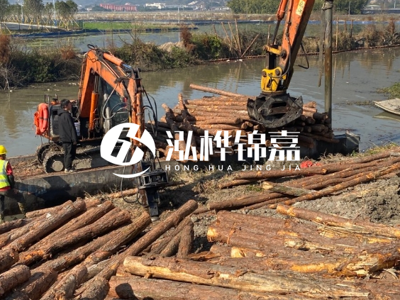 湖南松木樁批發(fā)廠家-5米松木樁批發(fā)1000根有優(yōu)惠嗎？