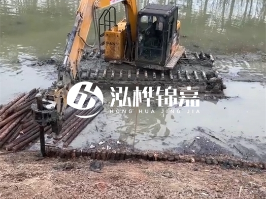 河道木材松木樁怎么選？河道工程用什么規(guī)格松木樁？