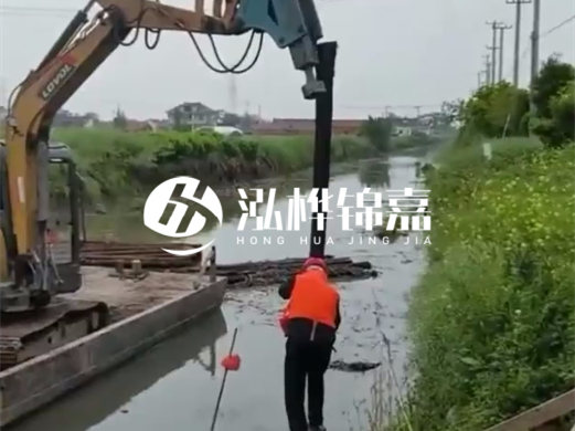 水挖打木樁專業(yè)團隊泓樺錦嘉-最大可以打幾米的木樁？