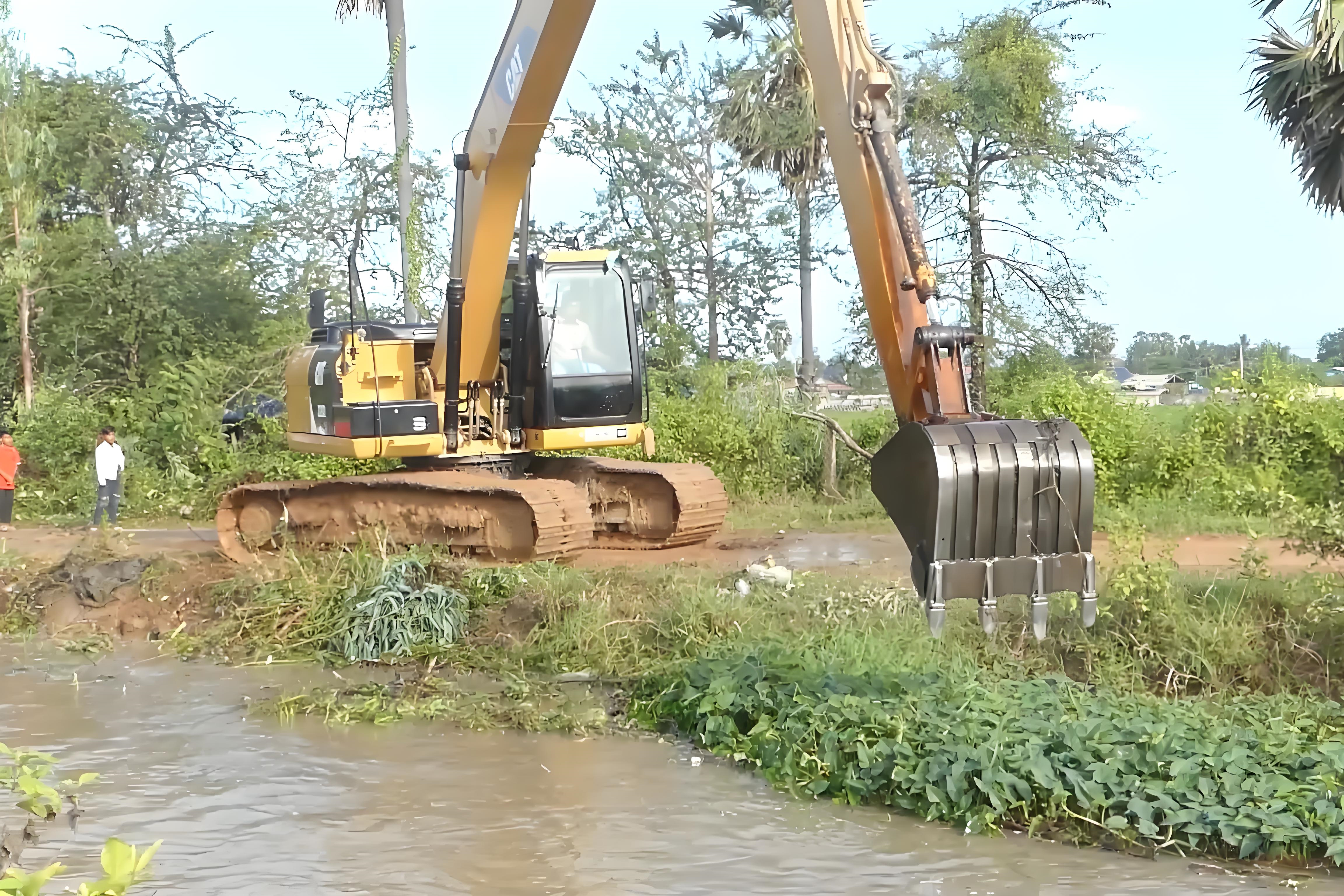 甘肅水挖清淤團(tuán)隊(duì)泓樺錦嘉-挖泥船清淤多少錢一方？