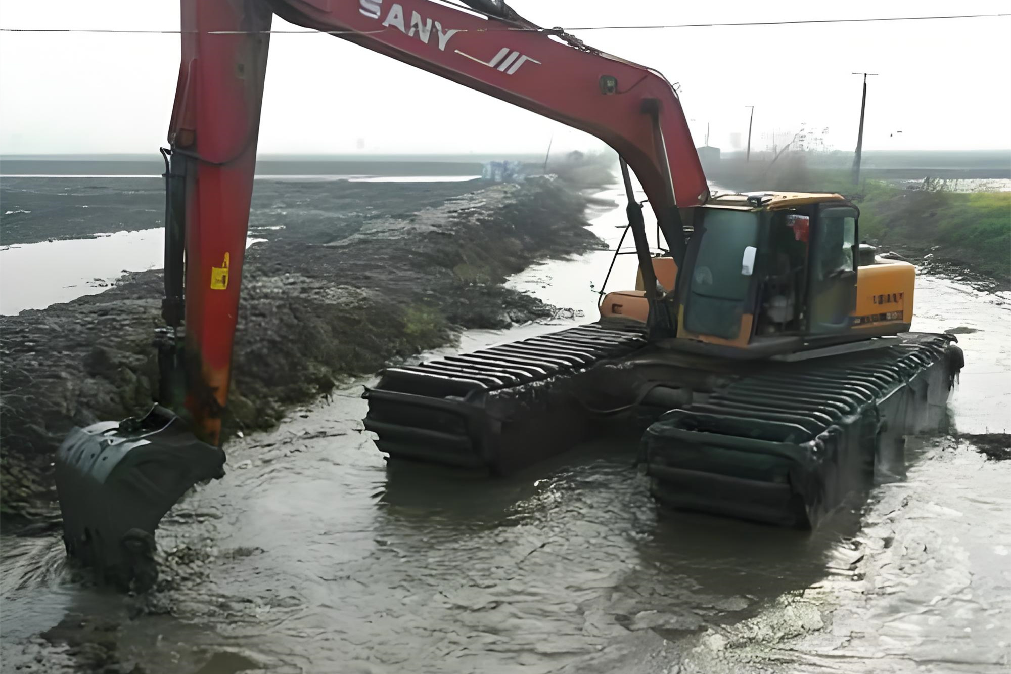 湖南益陽(yáng)挖機(jī)清淤施工隊(duì) - 挖機(jī)加長(zhǎng)臂清淤的施工效率怎么樣？