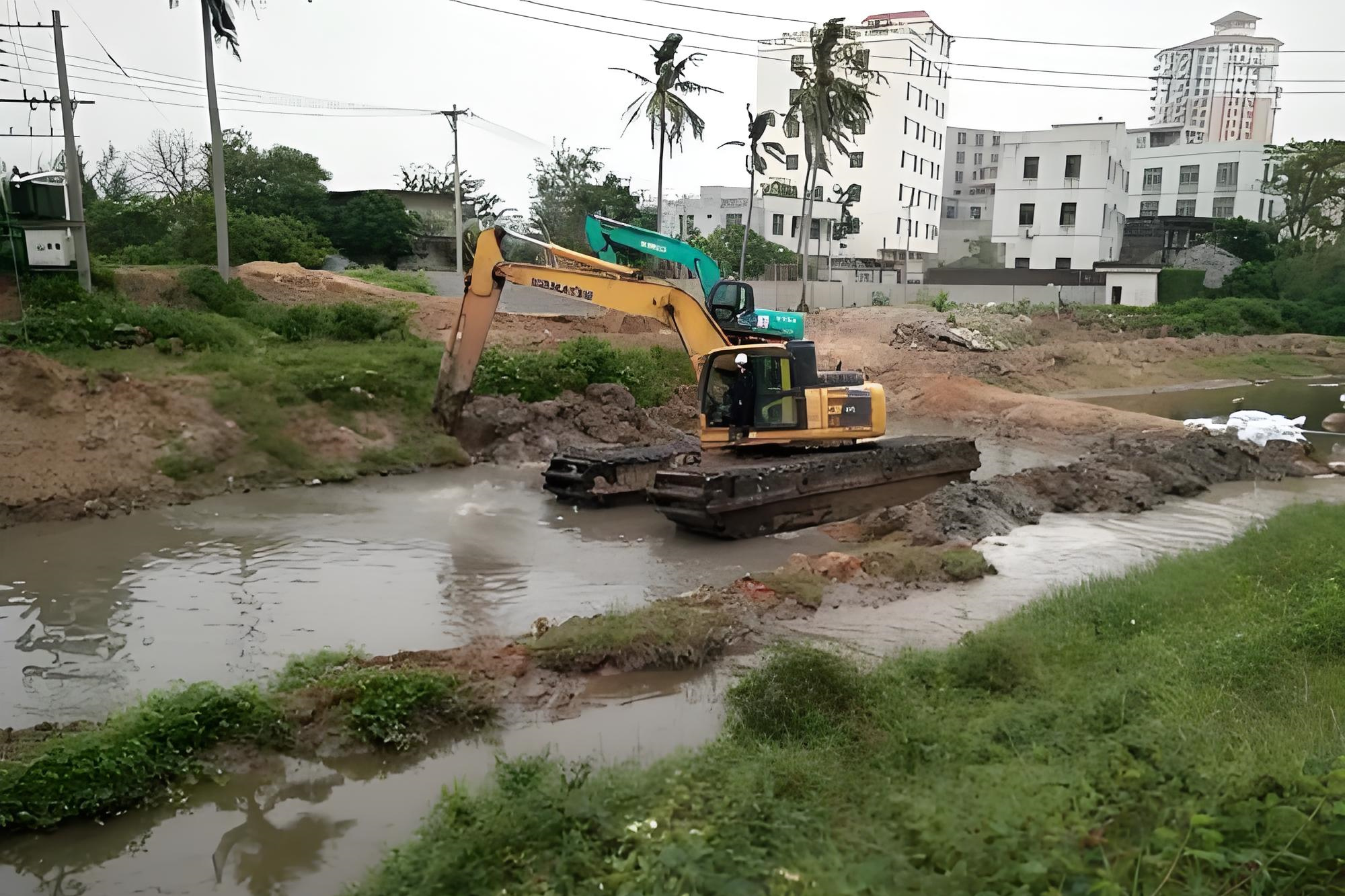 河南信陽挖機清淤施工隊-挖機加長臂清淤適合多大深度的區(qū)域？