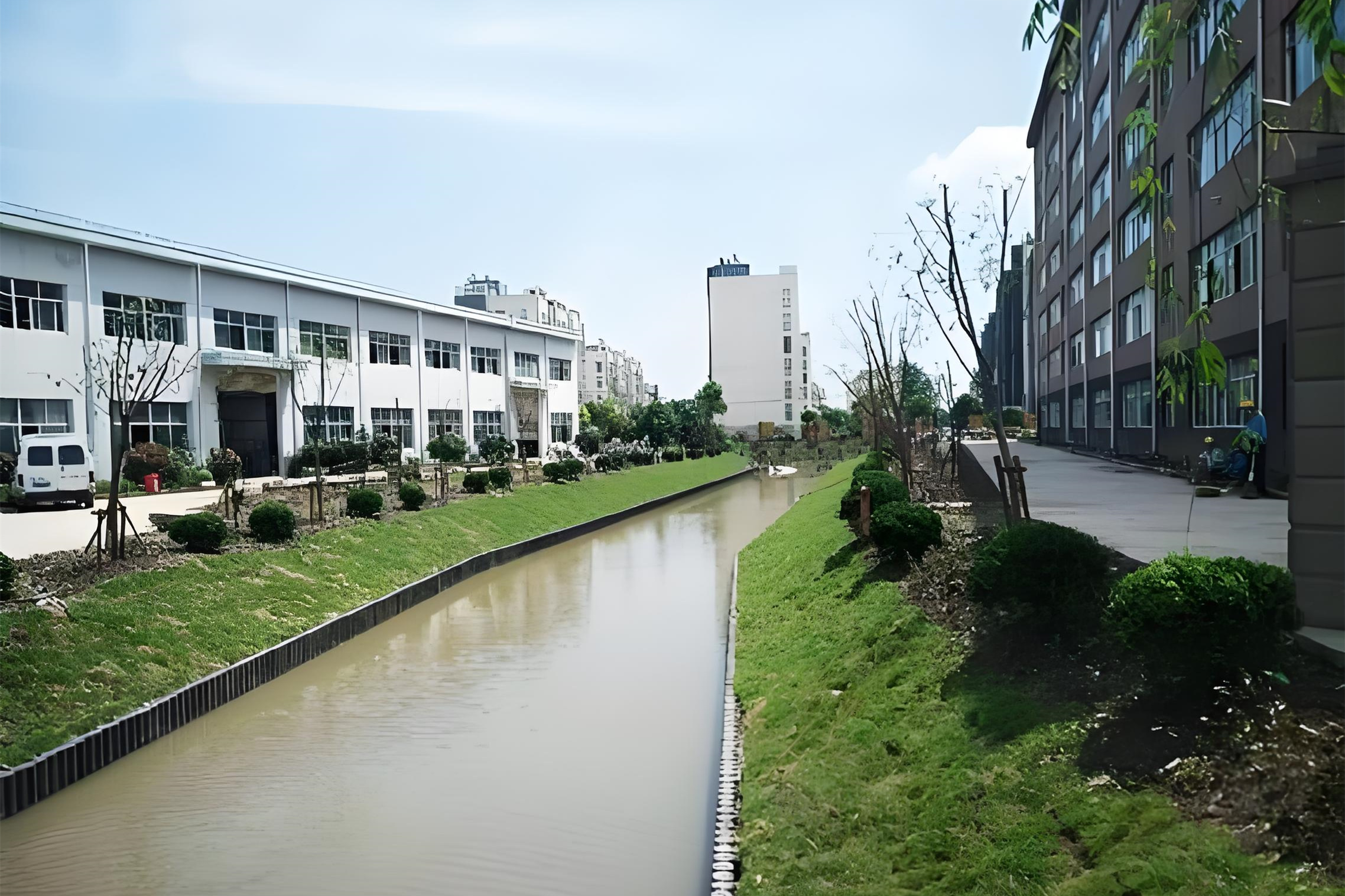 水泥樁批發(fā)廠家泓樺錦嘉-打水泥樁的承載力如何計算？