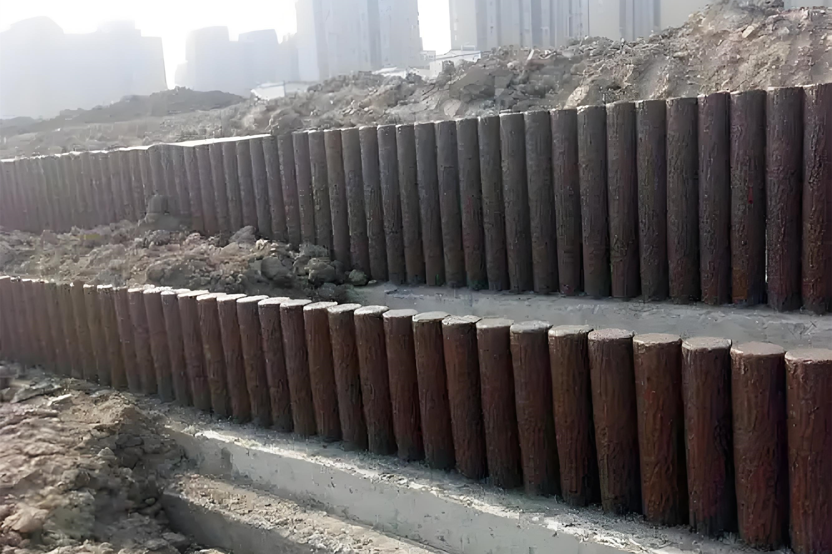 水泥樁批發(fā)廠家泓樺錦嘉-打仿木樁過程中需要控制力度嗎？