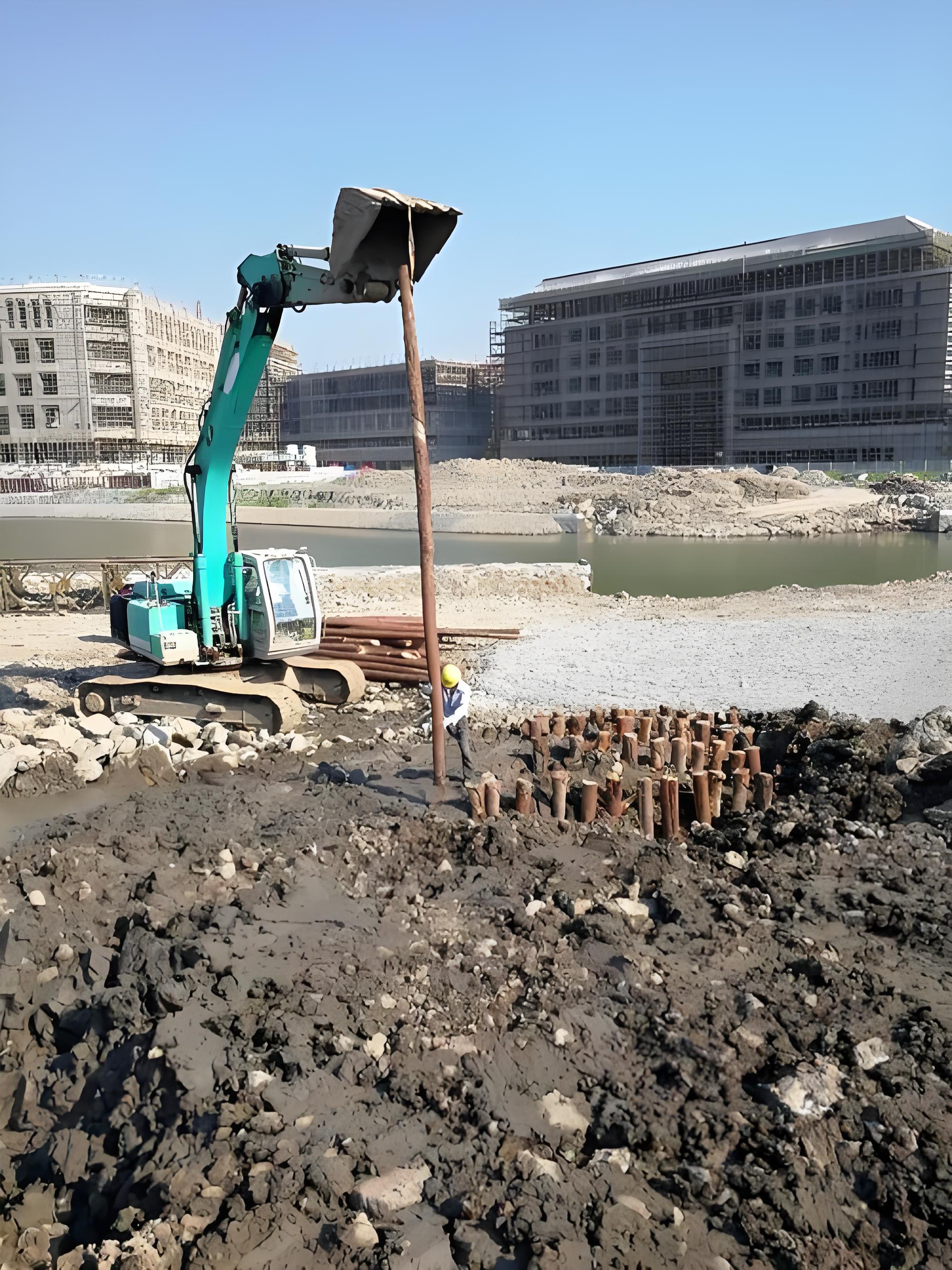 農村建房打松木樁合適嗎？和打水泥樁比哪個好？